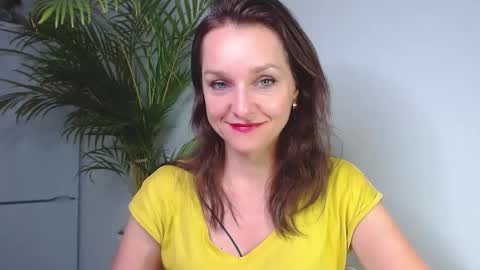 Snapshot of alicialux chatting on 12.09.24 Alicia online show from 12.09.24