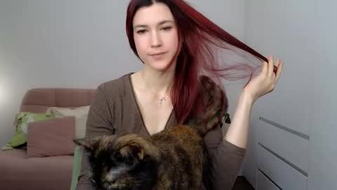 Snapshot of alicianoveli chatting on 10.14.25 alicianoveli online show from 10.14.25