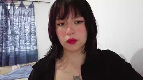 Snapshot of aliciia_23 chatting on 11.16.25 aliciia_23 online show from 11.16.25