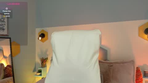 Snapshot of aliciia_miller chatting on 09.20.25 Alicia online show from 09.20.25