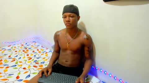 Snapshot of alid_17 chatting on 12.04.24 Alid 17 online show from 12.04.24