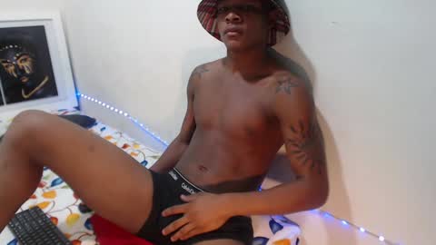 Snapshot of alid_17 chatting on 12.07.24 Alid 17 online show from 12.07.24