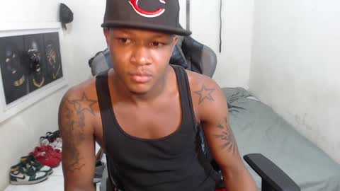 Snapshot of alid_17 chatting on 12.24.24 Alid 17 online show from 12.24.24