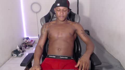 Snapshot of alid_17 chatting on 01.05.25 Alid 17 online show from 01.05.25