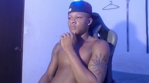 Snapshot of alid_17 chatting on 01.08.25 Alid 17 online show from 01.08.25