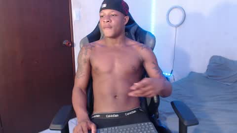 Snapshot of alid_17 chatting on 01.15.25 Alid 17 online show from 01.15.25