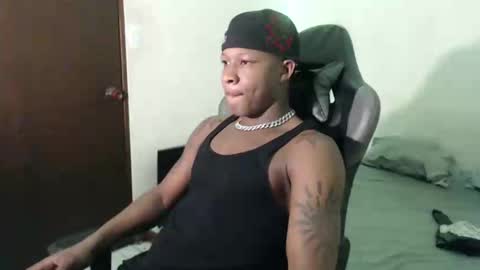 Snapshot of alid_17 chatting on 01.19.25 Alid 17 online show from 01.19.25