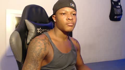 Snapshot of alid_17 chatting on 01.22.25 Alid 17 online show from 01.22.25