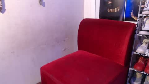 Snapshot of alid_17 chatting on 02.01.25 Alid 17 online show from 02.01.25