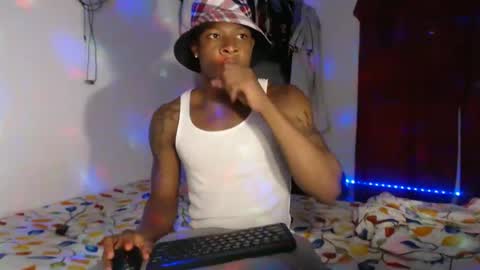 Snapshot of alid_17 chatting on 03.06.25 Alid 17 online show from 03.06.25