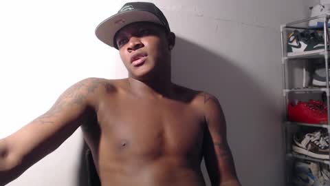 Snapshot of alid_17 chatting on 03.11.25 Alid 17 online show from 03.11.25