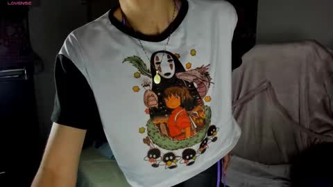 Aiko  Independent Model  online show from 09.17.25