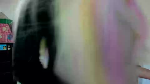 Aiko  Independent Model  online show from 09.20.25