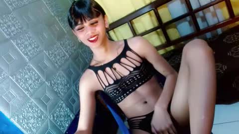 aliexagrey online show from 04.17.26