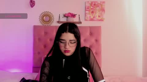 aliice_walker_ online show from 12.05.24