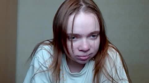 Snapshot of aliiice_stone chatting on 11.19.25 Alice online show from 11.19.25