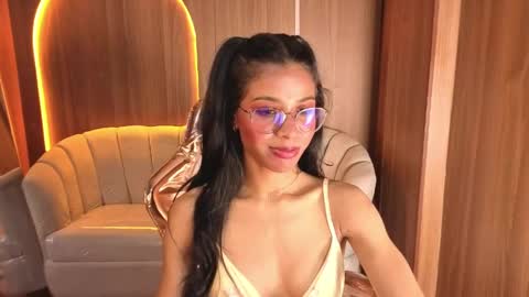 alina_b_ online show from 04.14.26