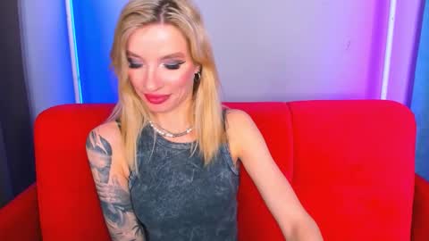 Snapshot of alina_lovelyx chatting on 03.19.26 Alina online show from 03.19.26