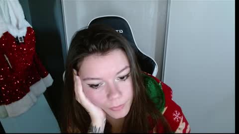 Snapshot of alina_nightshade chatting on 11.29.25 Alina Nightshade online show from 11.29.25