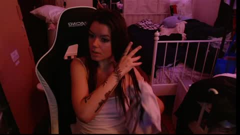 Snapshot of alina_nightshade chatting on 04.05.26 Alina Nightshade online show from 04.05.26