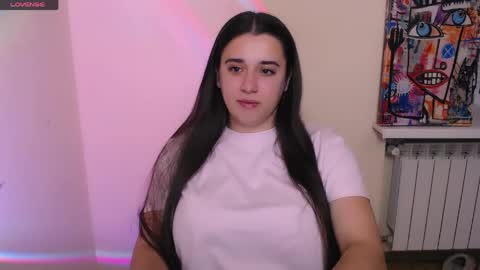 Snapshot of alinaasti_ chatting on 05.12.26 Alina online show from 05.12.26