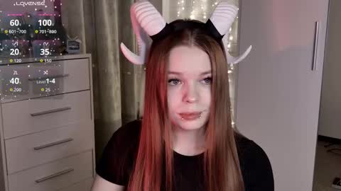 Snapshot of alinabae chatting on 02.21.26 Alina and Ben online show from 02.21.26