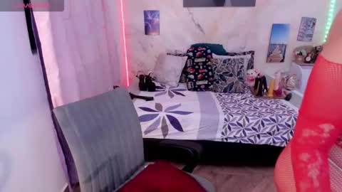 alinabozz1 online show from 01.11.26