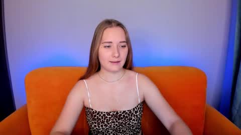 Snapshot of alinawise chatting on 12.12.24 alinawise online show from 12.12.24