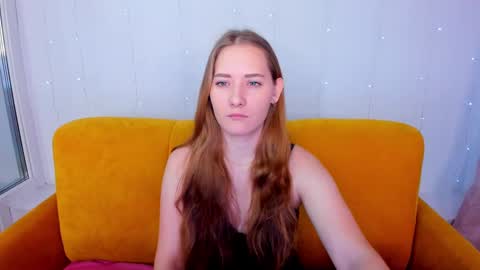 Snapshot of alinawise chatting on 12.13.24 alinawise online show from 12.13.24