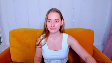 Snapshot of alinawise chatting on 12.19.24 alinawise online show from 12.19.24