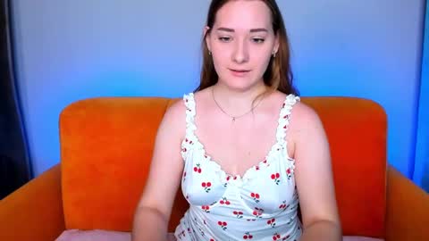 Snapshot of alinawise chatting on 12.29.24 alinawise online show from 12.29.24