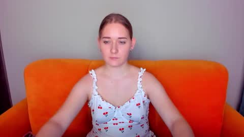 Snapshot of alinawise chatting on 01.21.25 alinawise online show from 01.21.25