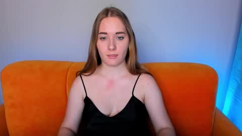 Snapshot of alinawise chatting on 01.30.25 alinawise online show from 01.30.25