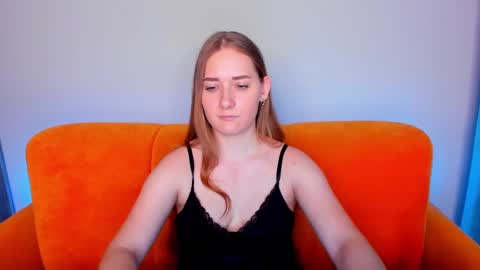 Snapshot of alinawise chatting on 02.12.25 alinawise online show from 02.12.25