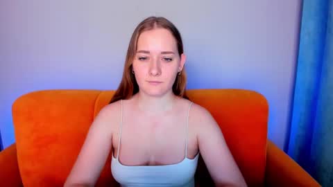 Snapshot of alinawise chatting on 02.17.25 alinawise online show from 02.17.25