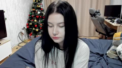 Aline Greeeen online show from 12.12.24
