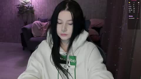 Aline Greeeen online show from 02.05.26