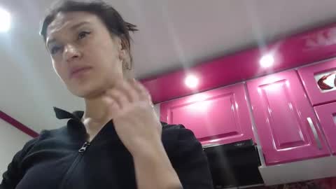 Snapshot of alipetite_ chatting on 10.06.25 alipetite online show from 10.06.25