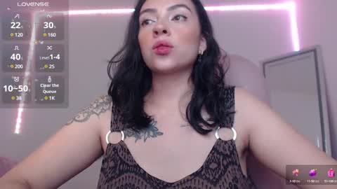 Snapshot of alisa__cain chatting on 01.30.25 Alejandra online show from 01.30.25