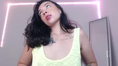 Snapshot of alisa__cain chatting on 02.23.25 Alejandra online show from 02.23.25