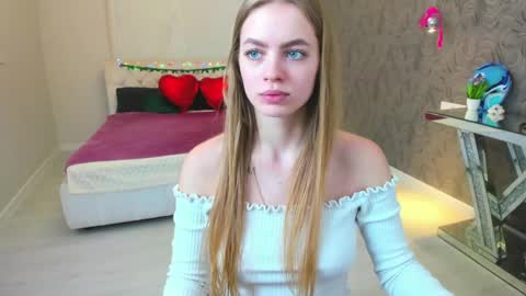 Snapshot of alisa_glamur chatting on 02.09.25 alisa_glamur online show from 02.09.25
