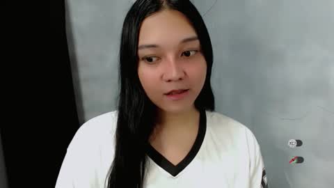 Shanti xhey online show from 10.15.25