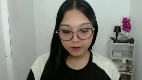 Shanti xhey online show from 04.12.26