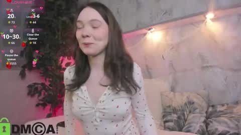 Snapshot of alisa_lesly chatting on 11.02.25 Alisa GMT2 Wen - Sun 10 AM - 4 PM except Monday and Tuesday   online show from 11.02.25