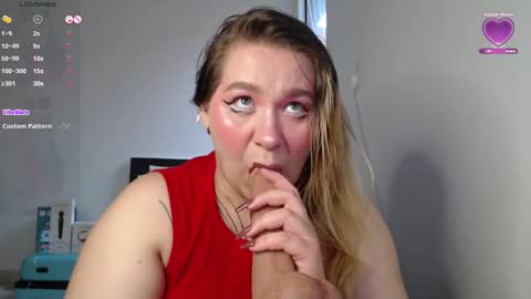 Snapshot of alisa_u chatting on 10.17.25 alisa_u online show from 10.17.25