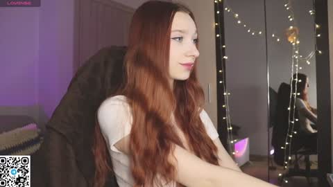 Snapshot of alisaa_01 chatting on 01.12.25 Alice                                   Fansly Alisa01 online show from 01.12.25