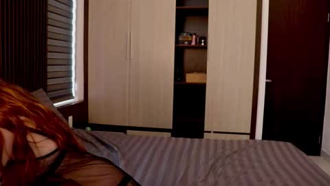 Snapshot of alisaa_01 chatting on 09.30.25 Alice                                   Fansly Alisa01 online show from 09.30.25