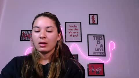 Snapshot of alisarossy chatting on 06.15.26 Alisa online show from 06.15.26