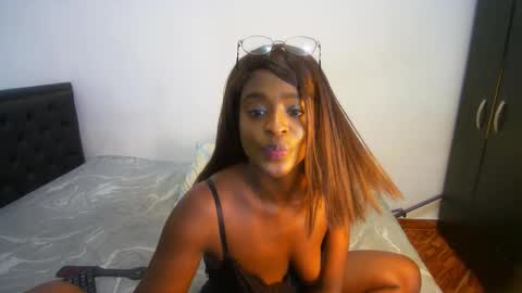 Snapshot of alisha_boes chatting on 09.21.25 alisha_boes online show from 09.21.25