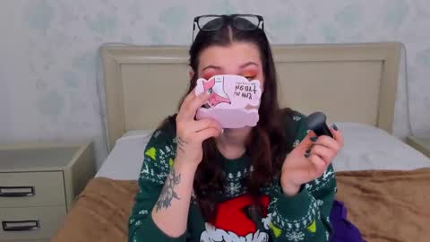 Snapshot of alishamurray chatting on 12.15.24 Alina online show from 12.15.24